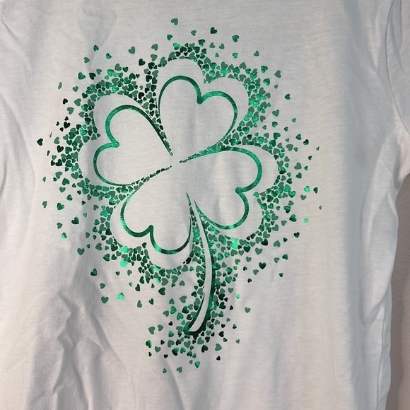 Girls t shirt St. Patrick’s - Picture 3 of 5